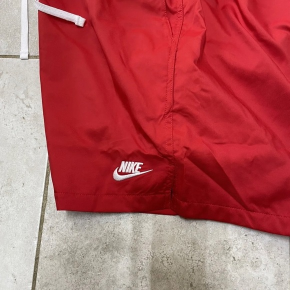 Nike Sportswear Woven Flow Shorts Men's Red new with tags DR5678-657 - Picture 2 of 3